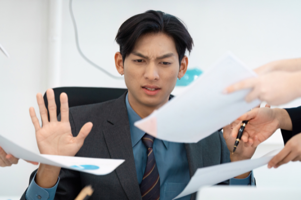 Menolak di Lingkungan Formal