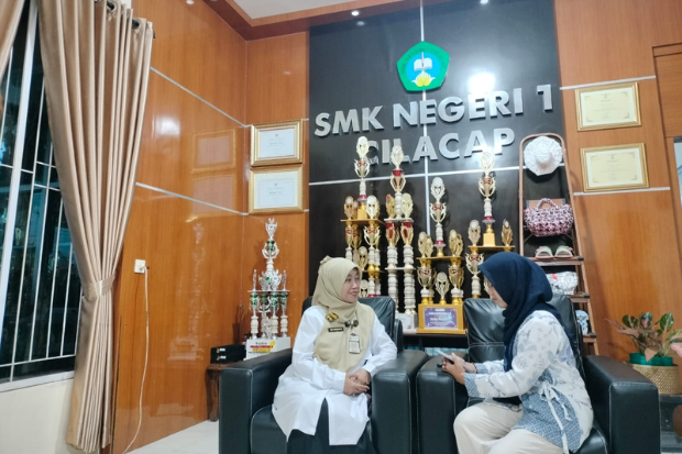 Wawancara Kepala Sekolah dan Ketua Panitia