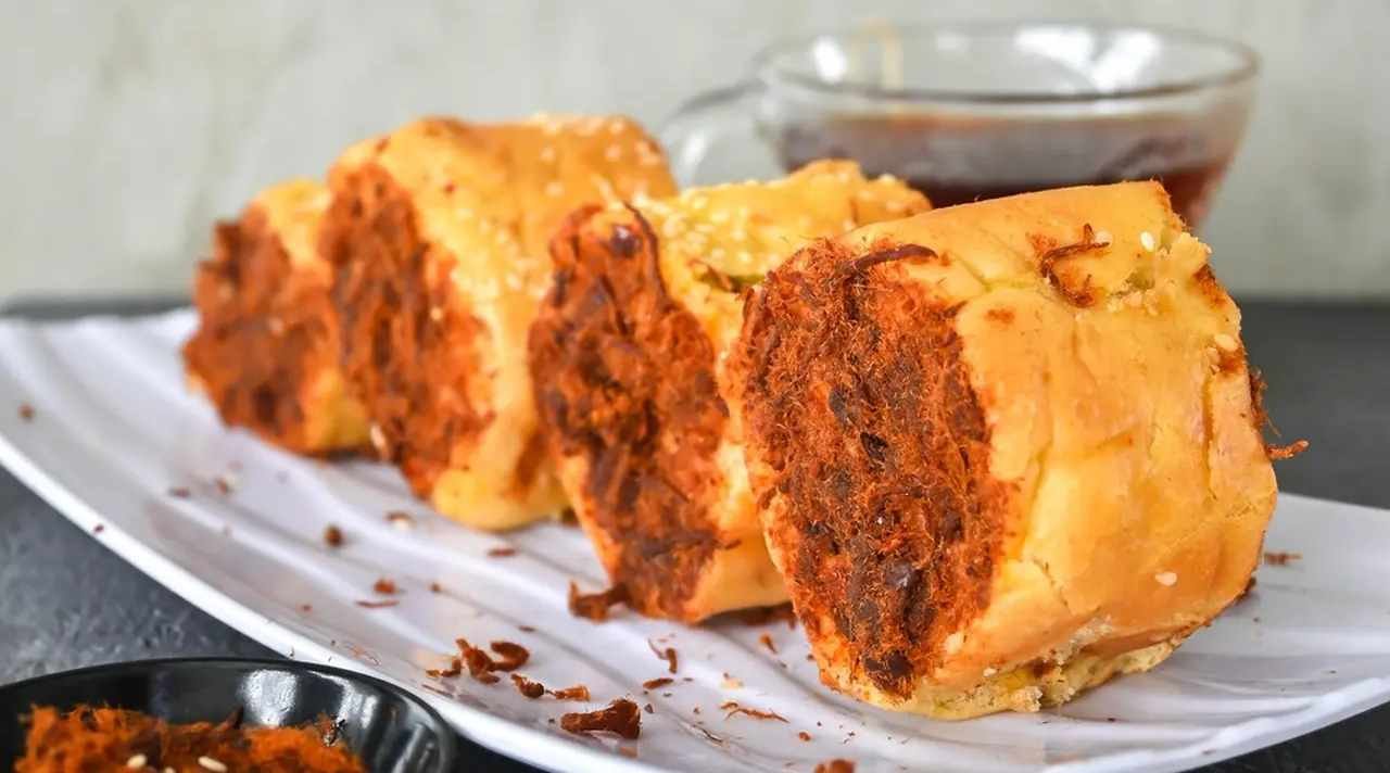 Abon Gulung, Cita Rasa Gurih dalam Balutan Roti Lembut
