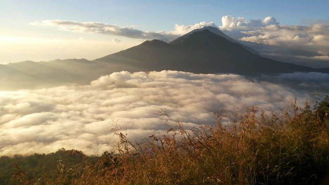 Pesona Traveling Gunung Batur Bali Kian Diminati Wisatawan