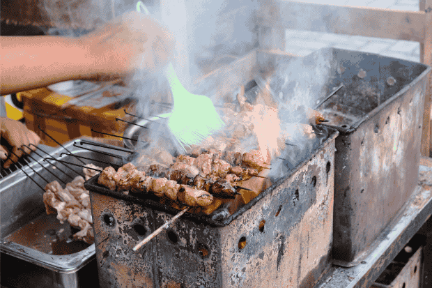 Teknik Memasak Unik yang Membentuk Karakter Rasa